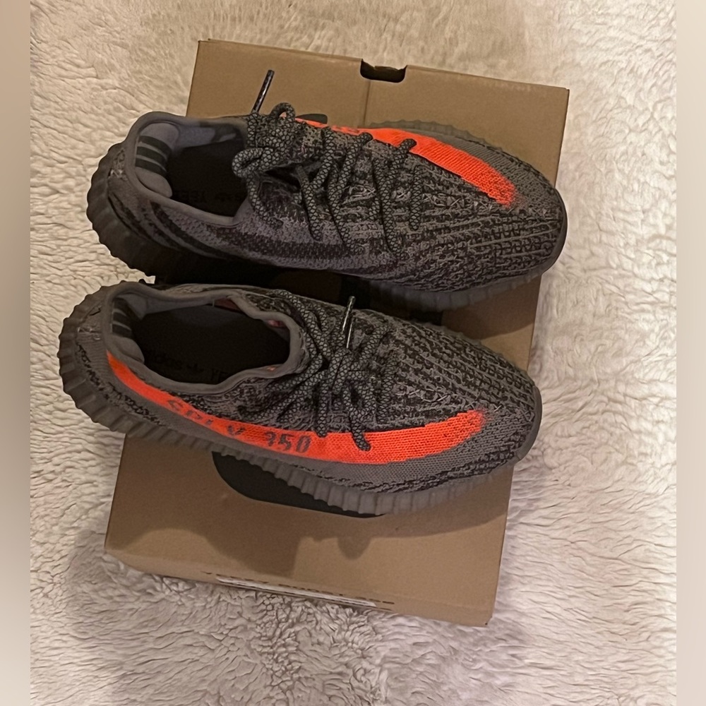 Yezzy - Picture 2 of 7
